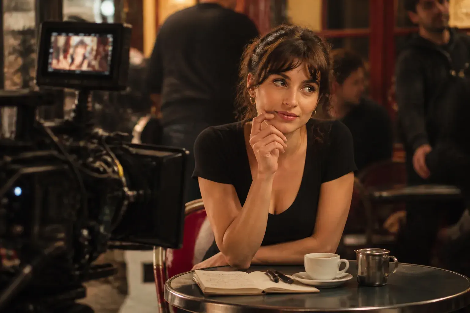 Casting comédienne chanteuse et danseuse pour pièce documentaire à Paris