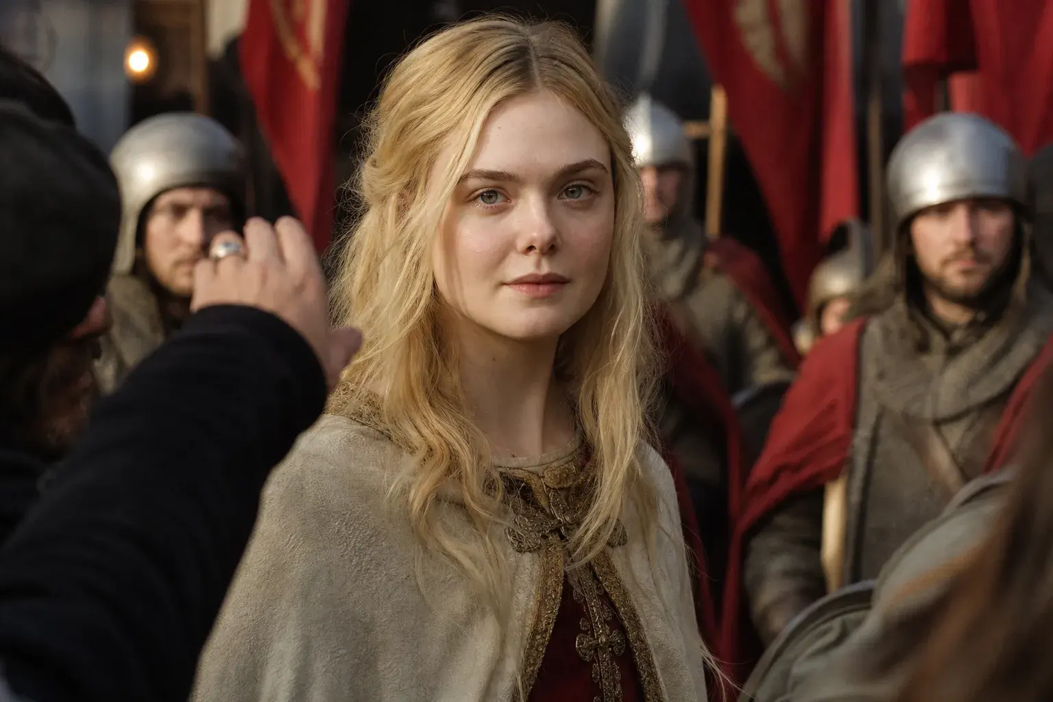 Casting figurants soldats pour un long-métrage à Paris avec Elle Fanning