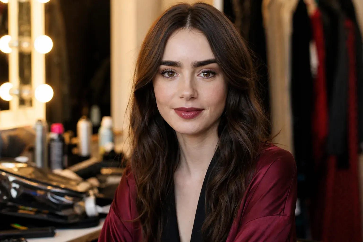 Casting figuration : vrais serveurs et serveuses pour Emily in Paris à Paris
